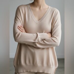 CARYN VALLONE Chic Beige V-Neck Sweater Size S